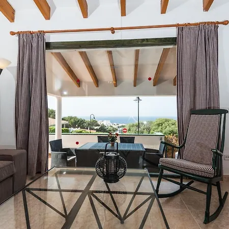 فيلة Villa El Llaut *